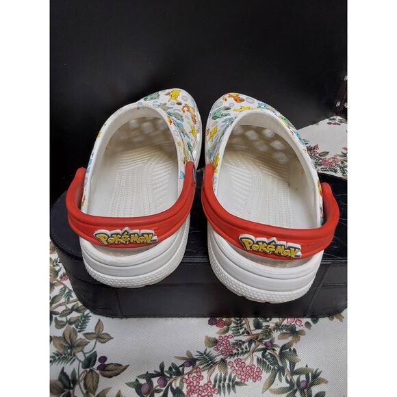 Crocs Pokémon Classic Multi color Size J5 Limited Edition - Picture 4 of 7